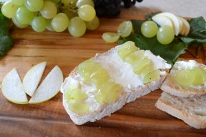 crostini di uva bianca