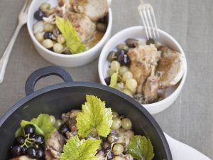 coniglio stufato con olive e uva copertina